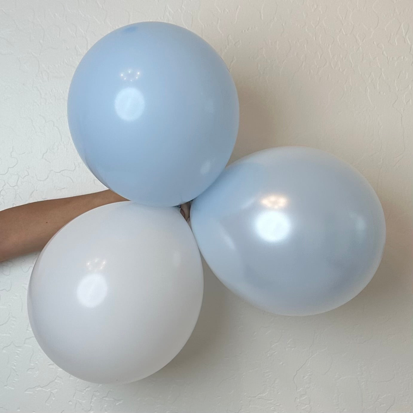 Blue Skies Balloon Garland 3-in-1 Kit