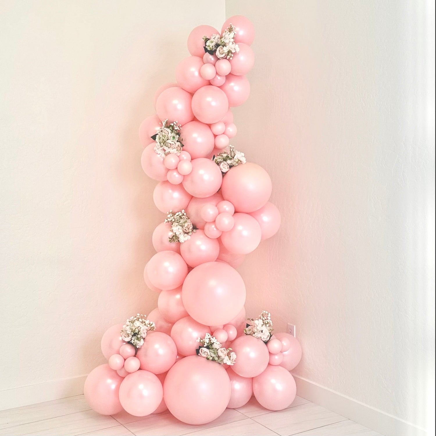 Freestanding Garland