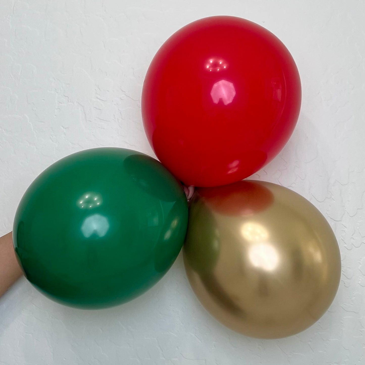 Holiday Cheer Balloon Garland 3-in-1 Kit