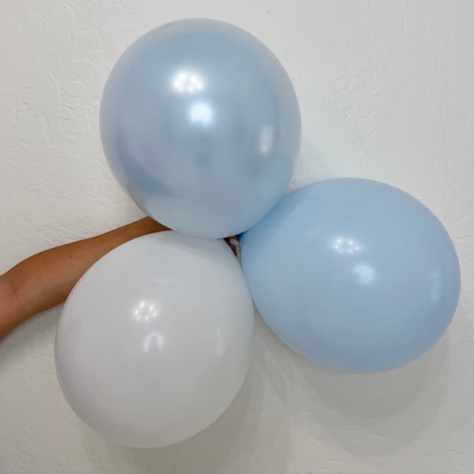 Blue Skies Balloon Garland 3-in-1 Kit